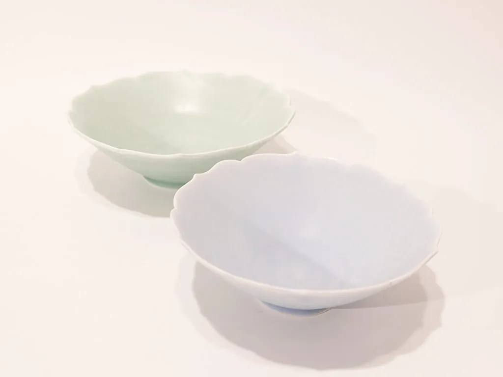 Medium Ryoka Flower Shaped Bowl by Miyuki Machida