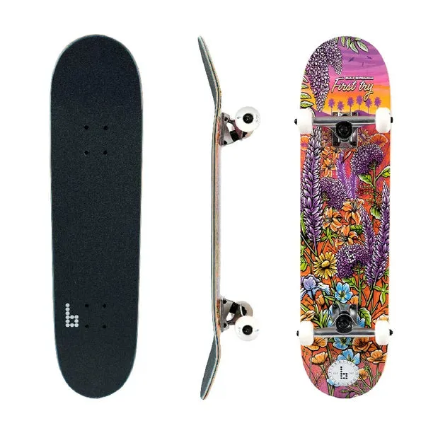 Skateboard with 7-Ply Maple Deck, and Abec-7 Bearings 31 x 7.75 Inches.